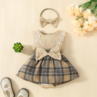 Vestido de Bebé Niña Flor Sin Mangas triangular Con Capucha, 0 a 1 Años, Encaje, Cinta corporal Para El Pelo, 2024 - details 4