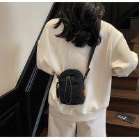 Bolso cruzado ligero para mujer, bolsa para botella de agua con cordón ajustable, estilo coreano, Color sólido, bolso pequeño para teléfono móvil, viaje - details 14