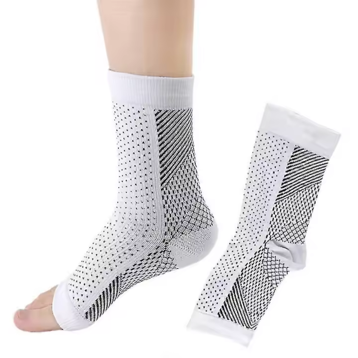Calcetines de compresión deportivos para aliviar el dolor de neuropatía, protección del tobillo, soporte para el arco, calcetines calmantes sin dedos - 1