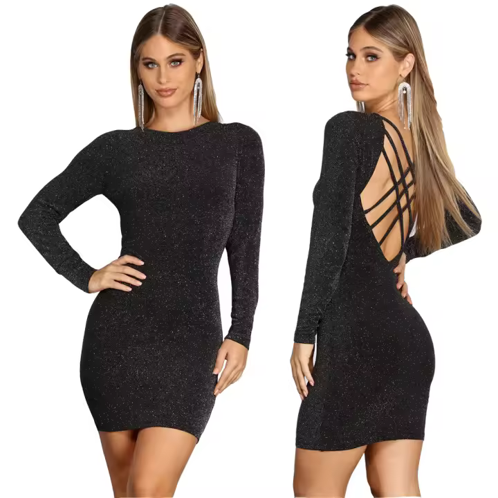 Vestido de noche de mujer con pliegues y cruces en la espalda. - 1