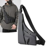 Bolso de pecho ajustable antirrobo para hombre Bolsa de cuero de ocio en forma de triángulo, tarjetero cruzado, bolso bandolera deportivo para ciclismo y montar - details 1