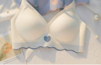 Ropa interior sin rastro. Pechos grandes y delgados muestran sujetador de acero con aro pequeño. - details 24