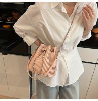 Elegante Bolso Minimalista Cierre de Cordón, Bolso de Mano para Mujeres, Finish Texturado, Accesorio de Moda Trendy - details 18