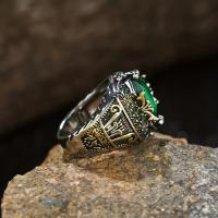 Nuevo anillo de lujo para hombre, anillo dominante retro personalizado con piedras preciosas verdes para asistir al banquete, joyería para fiesta diaria w - details 1