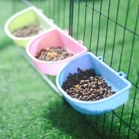 Práctico alimentador de comida para mascotas pequeño de plástico, gran capacidad, extraíble, bebedero para mascotas, alimentador, cuenco colgante lavable para mascotas, conejo - details 2