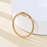 Pulsera de Titanio y Acero Inoxidable Unisex Resistente a Descoloración, Diseño Cuadrado Elegante - details 4