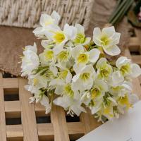 Ramo de narcisos artificiales de tacto Real, flor de narciso de seda hecha a mano de lujo, flor falsa elegante, decoración de jardín al aire libre - details 15