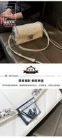 Bolso cuadrado pequeño blanco de diseño de personalidad de marca de Hong Kong2025Nuevo Estilo Bolso de Moda de Alta Gama Bolso de Hombro Cruzado de Moda - details 2