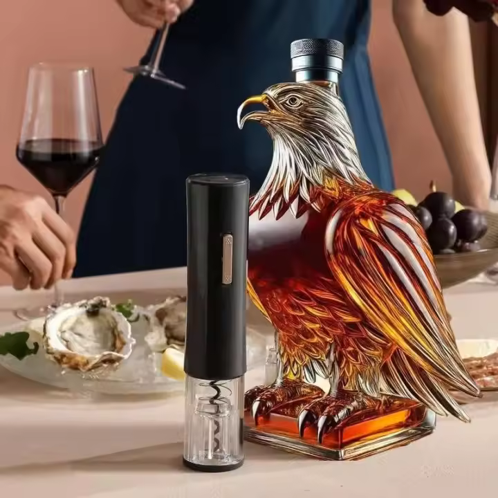 Botella de whisky con forma de águila, regalo para padre y marido, decoración de bar, botella de águila - 1