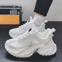 2025 zapatos populares de los hombres zapatos de malla de verano zapatos deportivos de los hombres casual pequeño blanco antideslizante suela gruesa aumentando papá zapatos de moda. - details 7