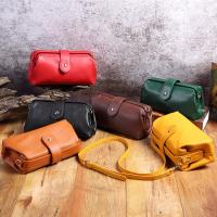 2025 nuevas mujeres retro bolso de cuero de la PU clip bolso casual mini bolso de mensajero - details 7