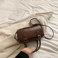 Bolso de hombro convertible para mujer - Bolso Boston con correa desmontable, detalles en tonos dorados y cierre de cremallera, marrón café/negro, versátil para uso informal y formal, bolso pequeño cruzado, accesorio de viaje, bolso elegante, herrajes pul - details 0