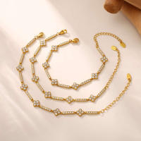 Pulsera de Cadena de Maple inoxidable with surrounded Chapado en Gold Pulsera ajustable de las mujeres Joyería de lujo de las mujeres - details 9