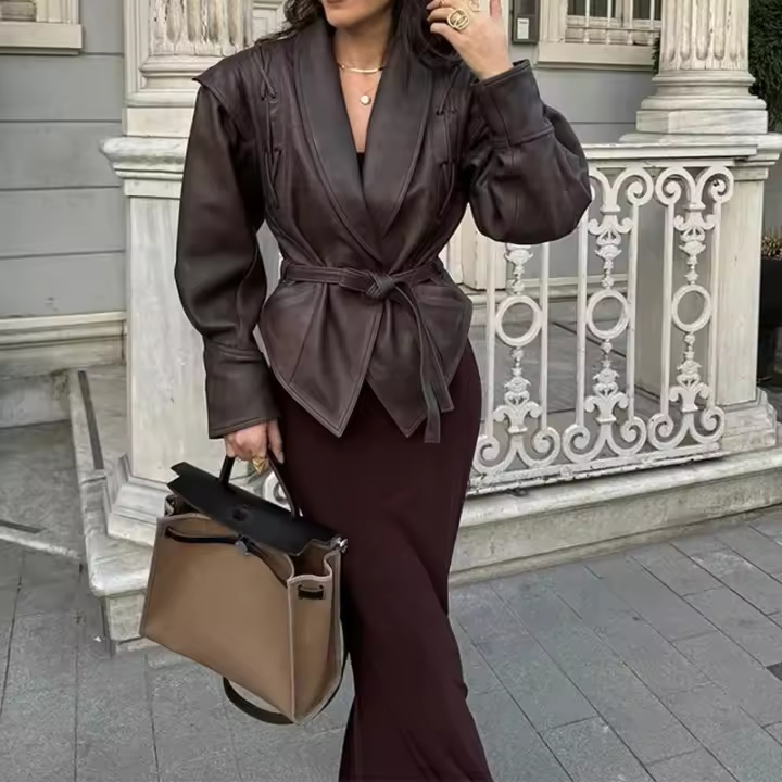 Chaqueta de cuero con cuello de manga larga, temperamento de moda, estilo VIE, otoño/invierno, - 1