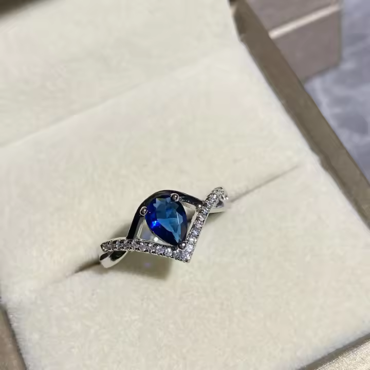 Nuevo anillo de personalidad de temperamento de moda chapado en oro simple diseño de nicho dulce anillo ajustable versátil - 1