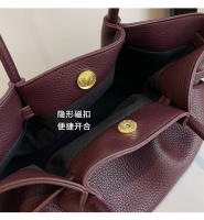 Bolsa de hombro de gran capacidad, estilo retro, nueva moda de primavera, axilas premium, versión coreana, bolso de mano para mujer. - details 4