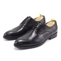 Zapatos de cuero hechos a mano con cuero genuino y una pieza de piel de vaca. - details 4