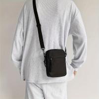 Bolso bandolera de nailon para hombre: bolso de hombro deportivo y minimalista, correa ajustable, no lavable, ideal para uso diario y regalo del día del padre, estilo informal de negocios - Negro - details 1