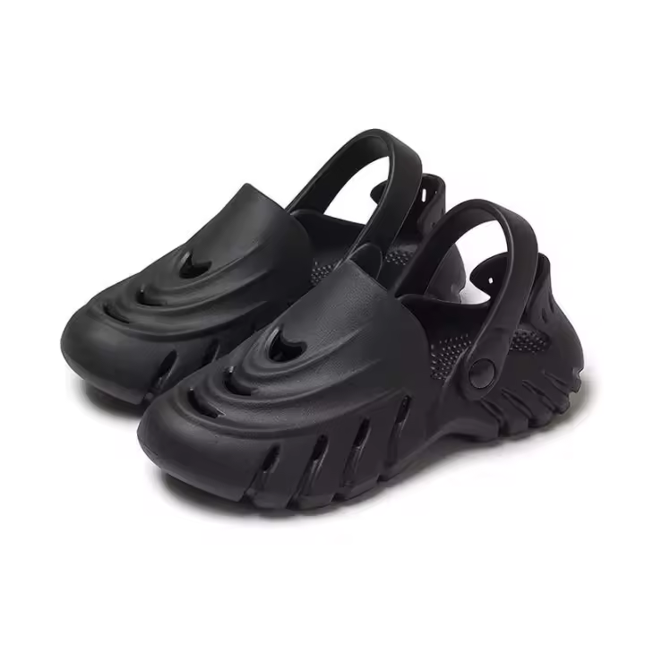 2024 nuevas zapatillas de jardín clásicas con logo para zuecos de playa para hombres y mujeres - 1