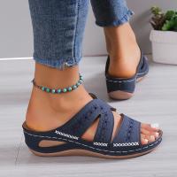 Sandalias de cuña para mujer, verano 2025, con bordado, suela gruesa, punta abierta, pantuflas, moda retro, casual, ligeras, plataforma, deslizantes. - details 11
