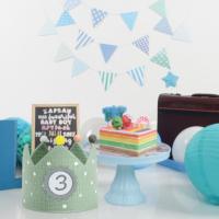 Corona de cumpleaños verde con números intercambiables del 0 al 9, decoración de fiesta de aniversario ajustable para meses, sup - details 5