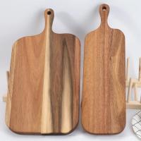Tablas de cortar de madera gruesas, herramientas de cocina antimoho, tabla de charcutería con mango, tabla de queso de madera para platos de pan y fruta - details 5
