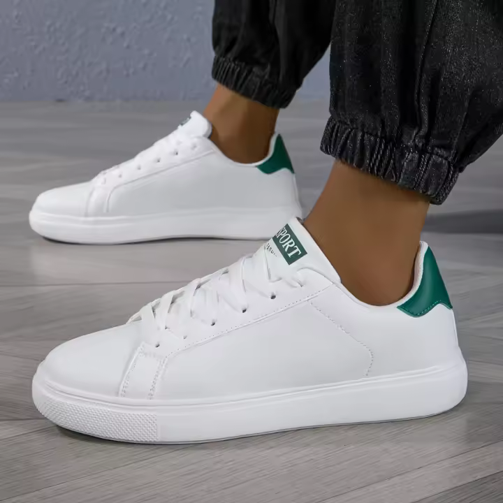 Nuevos zapatos blancos de moda para hombre, zapatos informales para parejas, zapatillas deportivas de alta calidad a la moda que combinan con todo, personalidad - 1
