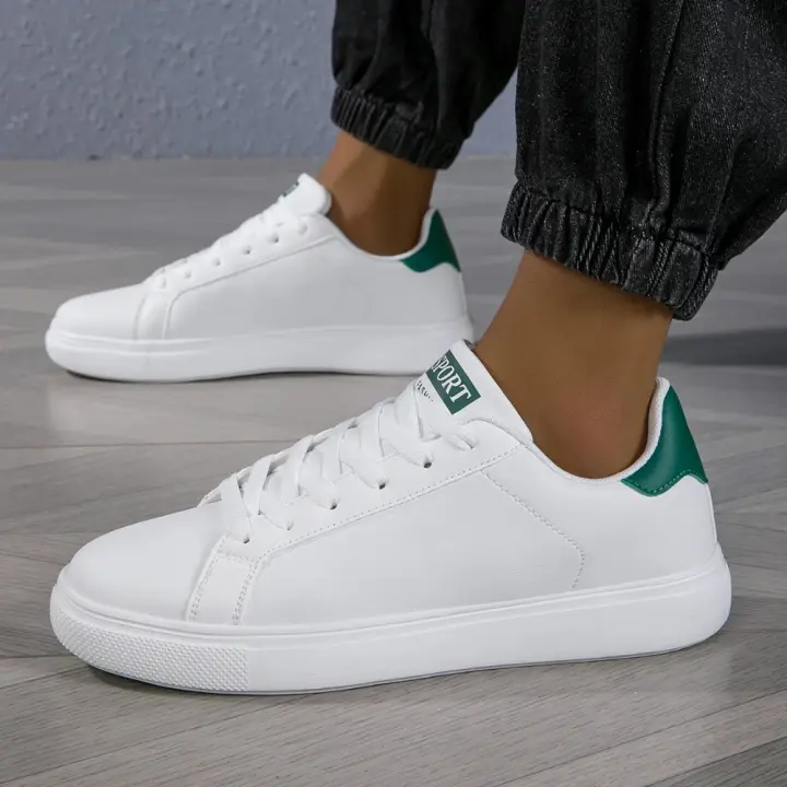 Nuevos zapatos blancos de moda para hombre, zapatos informales para parejas, zapatillas deportivas de alta calidad a la moda que combinan con todo, personalidad - 1