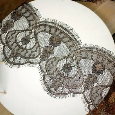 Encaje de Ojos Dorado con Borde de Barba de 3m Material de Costura DIY para Ropa Accesorios de Tela de Poliéster con Ancho de 19CM - 1