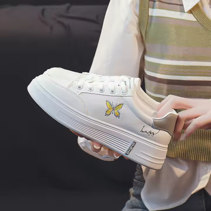 Nueva capa de cuero versátil resistente al agua para mujer, estudiante mariposa, tabla, zapatos con cordones, versión coreana de varios z - 1