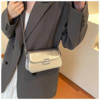 Premium Textura Ligera Bolsa De Lujo De Las Mujeres 2025 Nueva Moda Simple Cadena Pequeña Bolsa Cuadrada Versátil Hombro Bolsa De Mensajero - details 9