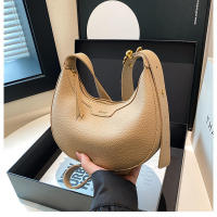 g para mujer nuevo bolso versátil de hombro para axila informal de moda en forma de media luna - details 11
