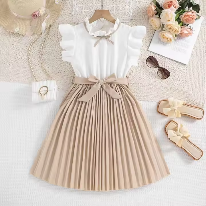 Falda Plisada de Khaki para Niñas Mangas de Pétalo Blanco Estilo Preppy para Cumpleaños - 1