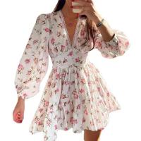 Vestido corto de encaje con cuello en V estampado de temperamento dulce nuevo de primavera para mujer - details 8