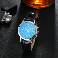 Reloj de hombre de regalo de cuarzo con banda de acero de tres ojos de cristal claro azul colorido - details 5