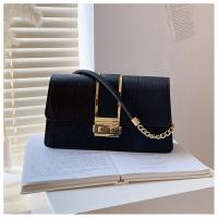 Bolso para axilas para viajes diarios, color negro/beige, moda retro, cadena elegante, cuadrado pequeño, forro de poliéster, cierre giratorio, solo lavado a mano, con mujer - details 8