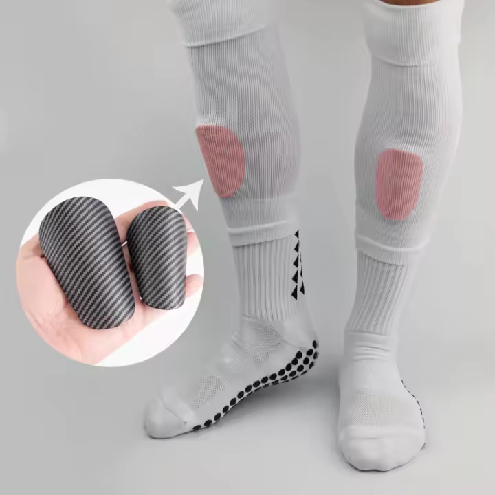 Niños Fútbol para adultos Mini Mini espinillera Imitación de fibra de carbono Protector de fútbol Protector de piernas de entrenamiento - 1
