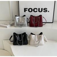 Bolso de Hombro de Textura Sencilla para Mujer 2025 Bolso de Viaje Ligero de Moda con Estilo de Lujo - details 1