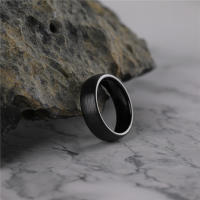 Tigrade-Anillo de cerámica cepillada para hombre y mujer sortija de boda color negro mate talla grande 4/6/8mm de ancho - details 2