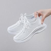 Zapatillas de deporte a la moda para mujer, zapatos informales de malla transpirable con tejido de mosca, suela suave hueca, para exteriores - details 19