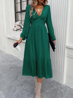 Vestido largo elegante de color sólido con cuello en V para otoño e invierno - details 21