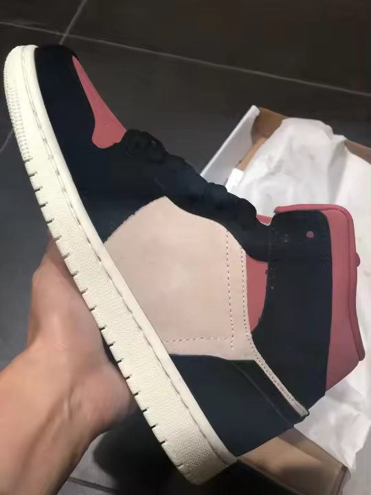 Zapatillas de baloncesto de alta calidad para hombre y mujer, zapatillas deportivas antideslizantes de alta calidad para deportes al aire libre, sin caja - 1
