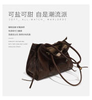 Nueva moda de las mujeres bolso de mano estilo fresco picante aceite cera cuero gran capacidad versátil bolso de hombro mensajero. - details 4