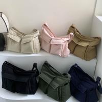 Bolsos de mano cruzados inclinados elegantes a la moda, bolso de hombro de nailon ligero para ir al trabajo, bolsos de mensajero para adolescentes, hombres y mujeres - details 15
