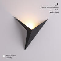 Lámpara de pared triangular LED moderna y minimalista para dormitorio, estudio, habitación de hotel, mesita de noche, lámpara frontal de espejo - details 4