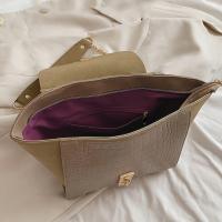 Elegante Bolso Cruzo de Khaki con Acolchado de Poliéster Cierre de Cerradura, Desmontable y Seguro para Mujeres, Bolso de Viaje Versátil - details 3