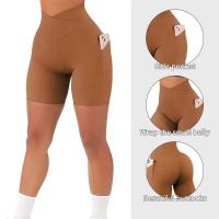 Pantalones cortos deportivos de yoga para entrenamiento cruzado con bolsillos de 5" de cintura alta para mujer - details 1