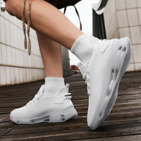 Primavera nuevo estilo 2025 versátil moda casual hombres deportes ligeros y transpirables zapatos para correr de moda - details 1