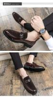 Nuevo Zapatos formales informales de terciopelo estilo francés a la moda color burdeos con remaches de Metal dorado para hombre - details 9