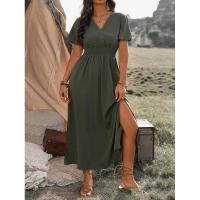 Vestido largo de verano 2024 de color sólido con cuello en V, manga acampanada, cintura elástica, adelgazante y con abertura. - details 5
